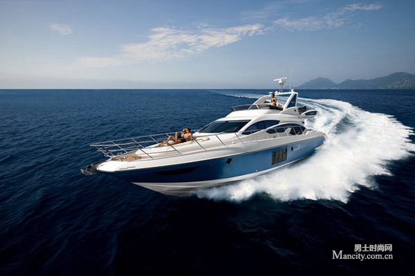 Azimut 64������������ƽ��