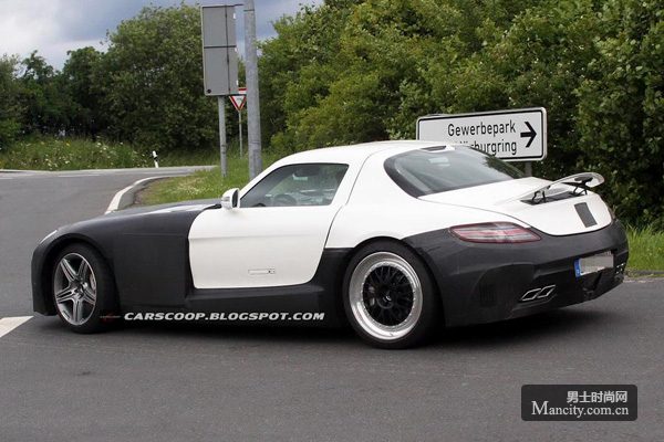 ���� SLS AMG Black Series ���¼����