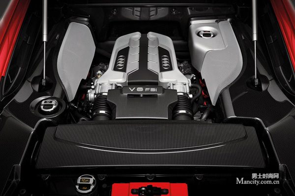 Audi���µϣ���ʽ����2013С�Ŀ�R8 �ܳ�