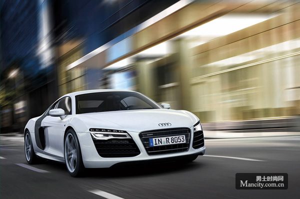 Audi���µϣ���ʽ����2013С�Ŀ�R8 �ܳ�