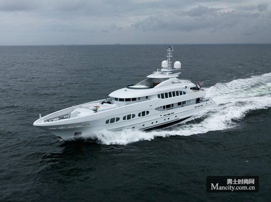Heesen �ɹ��������ҳ�����ͧ